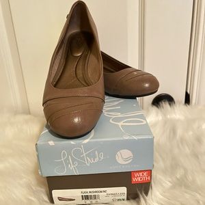 Shoes. Wide width. Size 10.